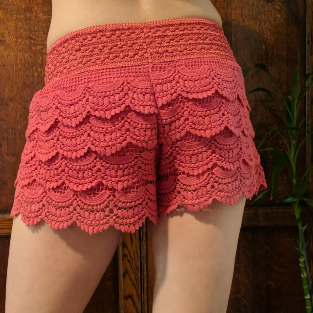 Shorts - Picture 2 of 5